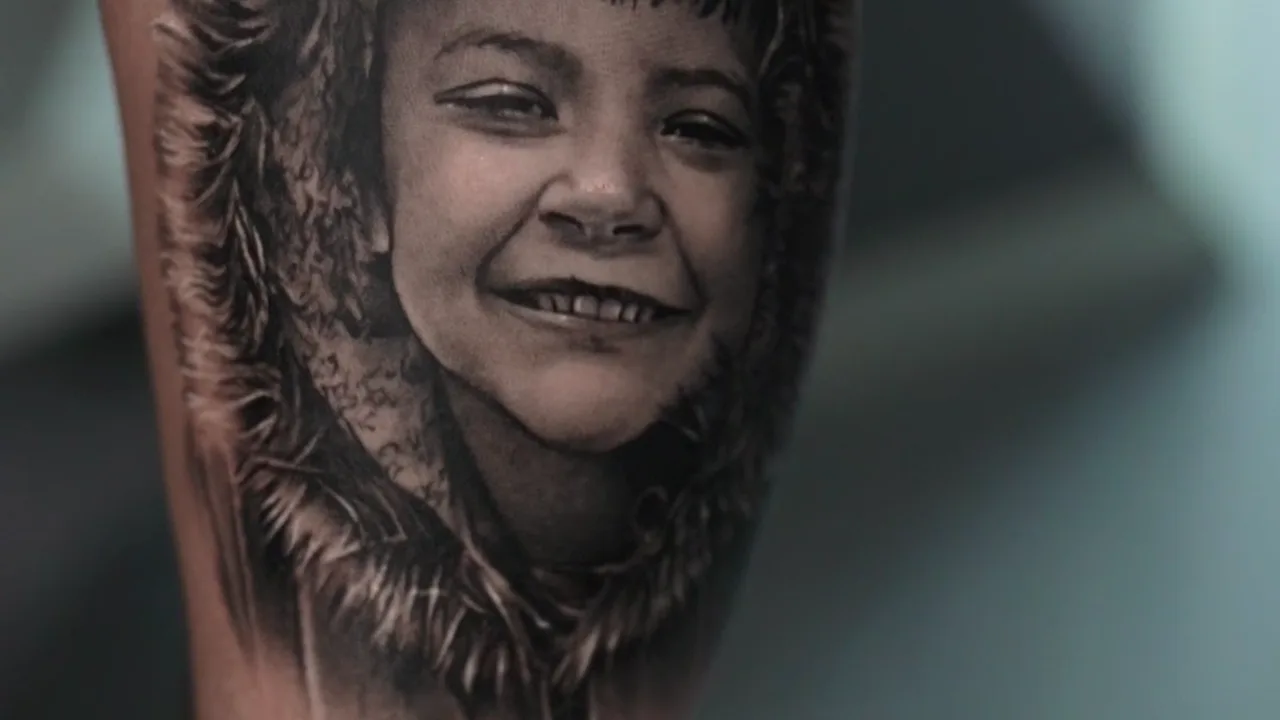 Ramon Rodrigo hyperrealism portrait tattoo artist at work